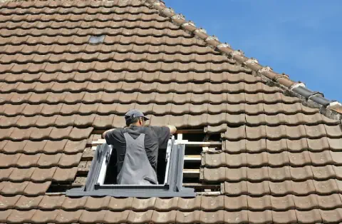 Pose de velux - Sainte-Croix-en-Plaine